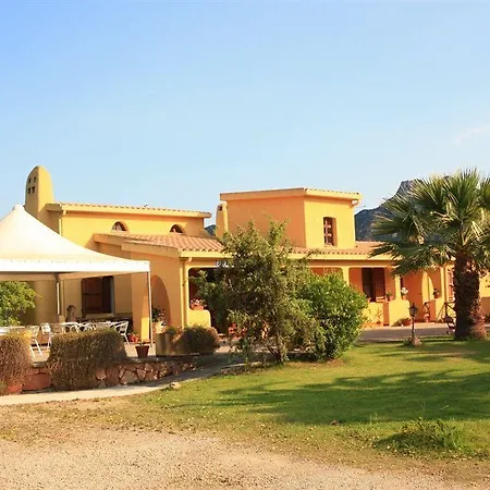 Hotel Genna 'e Masoni 3*